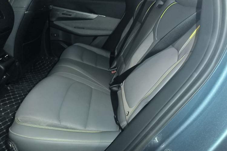 Used Lynk & Co 08 EM-P 2025 245km Ultra-Long Range Halo