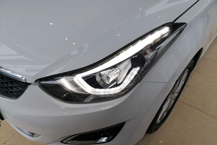 Used Hyundai Elantra (5th Generation / Langdong) 2016 1.6L Manual Luxury Model