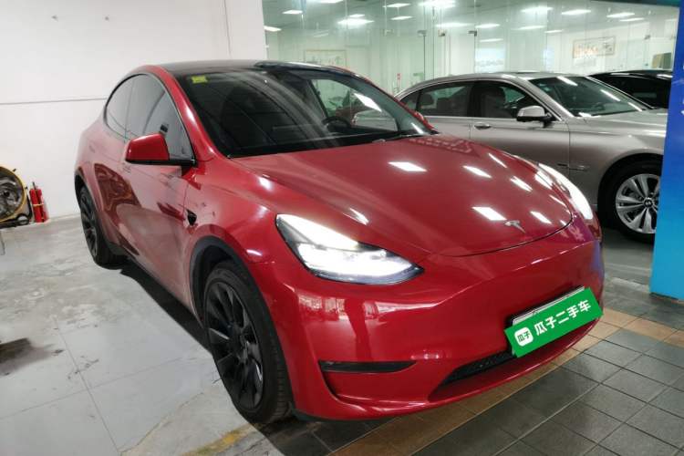 Used Tesla Model Y 2021 Long-Range All-Wheel-Drive Version
