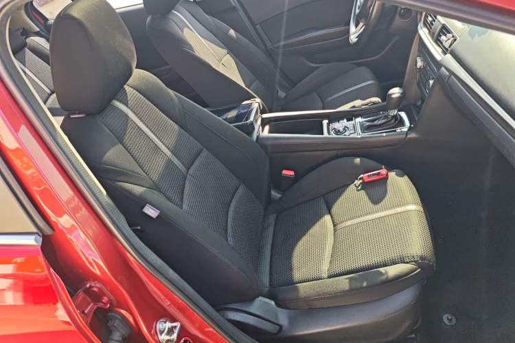 Used Mazda Mazda 3 Axela 2017 Hatchback 1.5L Automatic Luxury Model Emission Standard China V
