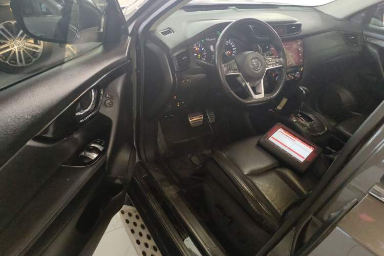 Used Nissan X-Trail 2019 2.0L CVT Smart Connect Comfort Edition 2WD