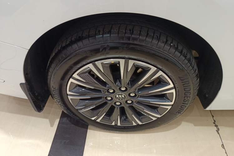 Used Buick GL8 2025 Lu Zun Deluxe Edition
