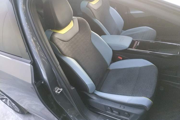 Used Volkswagen ID.4 X 2021 Pro Smart Long-Range Edition
