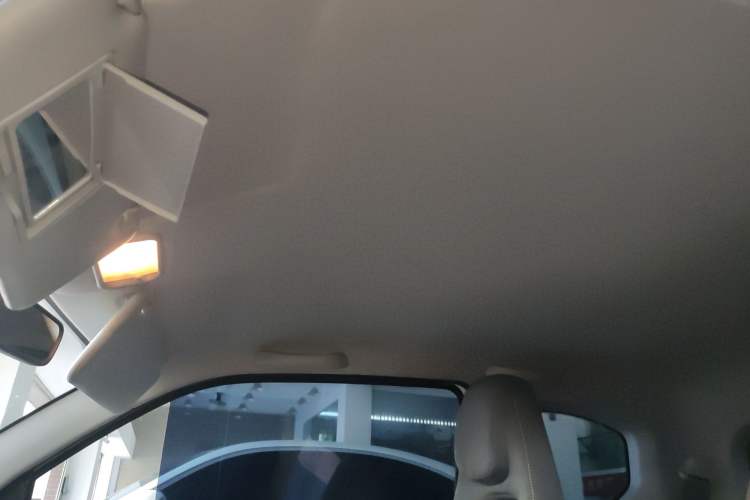 Used Wuling Hongguang MINIEV 2021 Macaron Fashion Model Lithium Iron Phosphate
