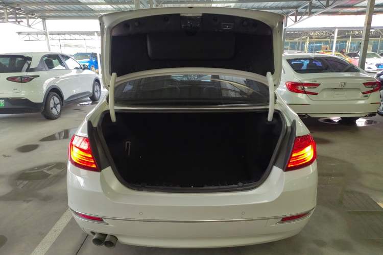 Used BMW 5 Series 2014 525Li Fashion Design Package
