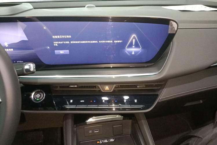 Used Buick Envision 2025 25T Entry-Grade Platinum Edition