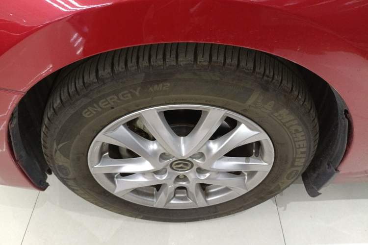 Used Mazda Mazda 3 Axela 2016 Hatchback 1.5L Automatic Luxury Model