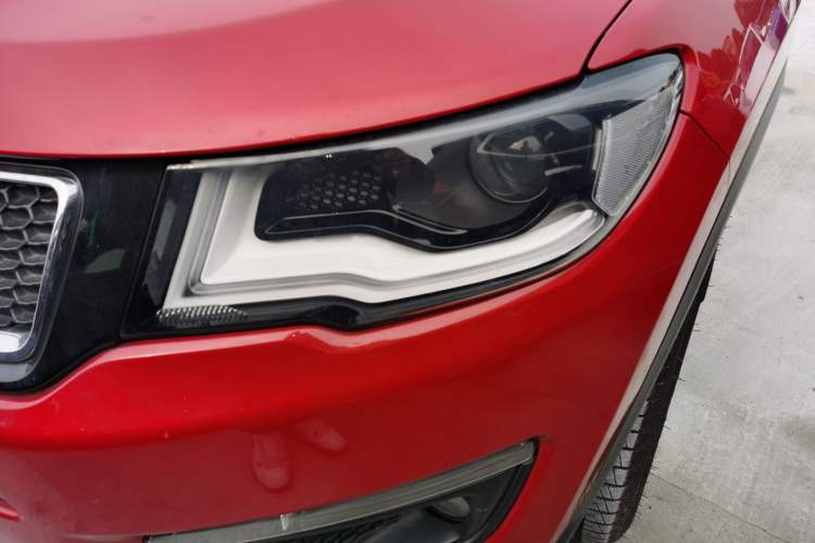 Used  Compass 2017 200T Automatic Family Edition
