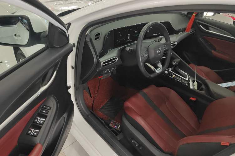 Used Changan Eado 2021 PLUS Blue Whale NE 1.4T GDI DCT Flagship Model
