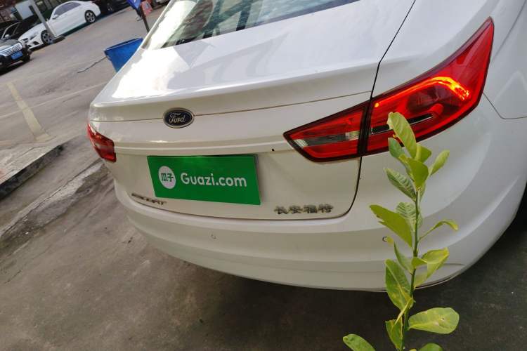 Used Ford Escort 2017 Revised Version 1.5L Manual Comfort Edition