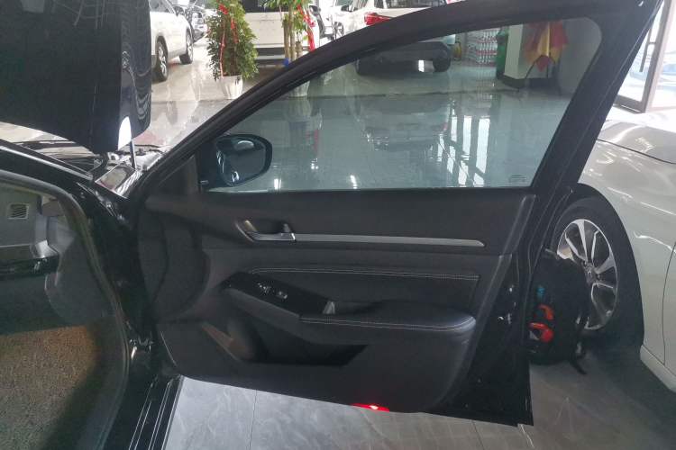 Used Nissan Teana 2022 2.0L XL-TLS Enjoyment Edition
