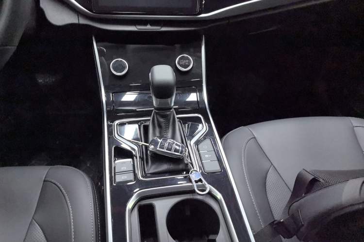 Used Chery Arrizo 5 2025 Excellence Version 1.5L CVT Fashionable Edition
