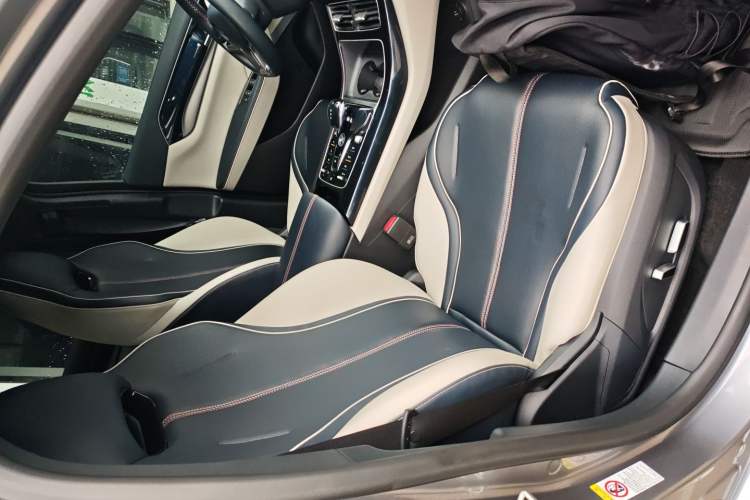 Used BYD Qin PLUS 2023 Champion Edition DM-i 120KM Excellence Model
