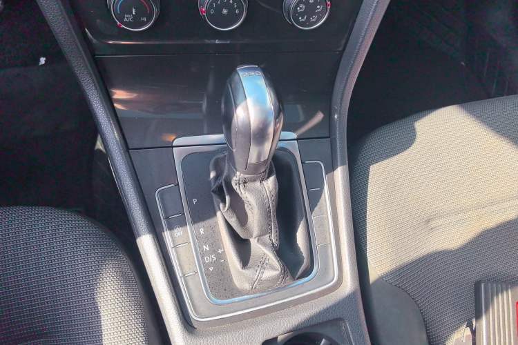 Used Volkswagen Golf 2018 230TSI Automatic Comfort Model
