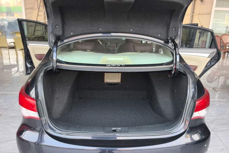 Used Nissan Sylphy 2012 Classic 1.6XE Manual Comfort Edition
