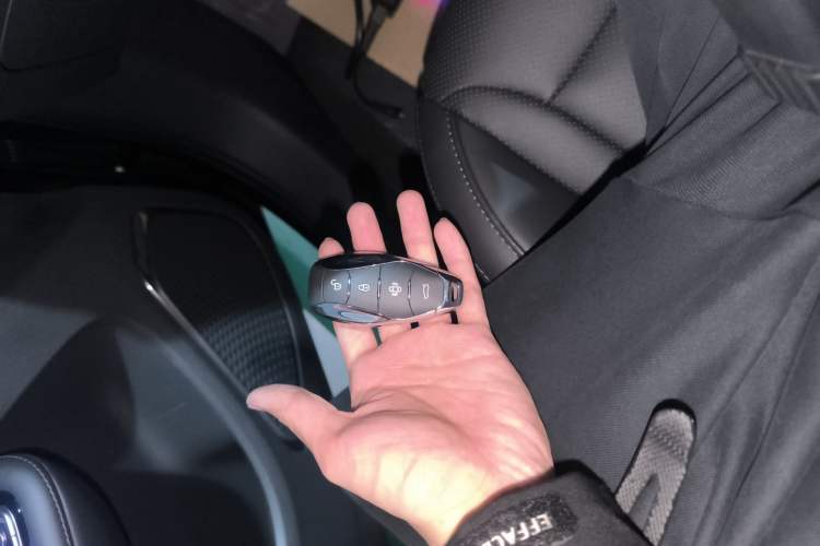 Used Hongqi HS3 PHEV 2024 PHEV 115km Jingwei Edition
