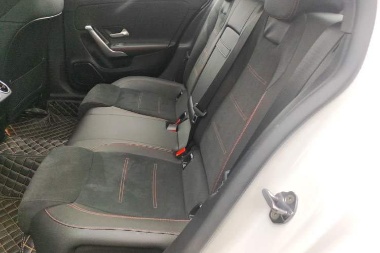 Used Mercedes-Benz A-Class 2022 Revised Version A 200 L Sport Sedan Fashionable Style
