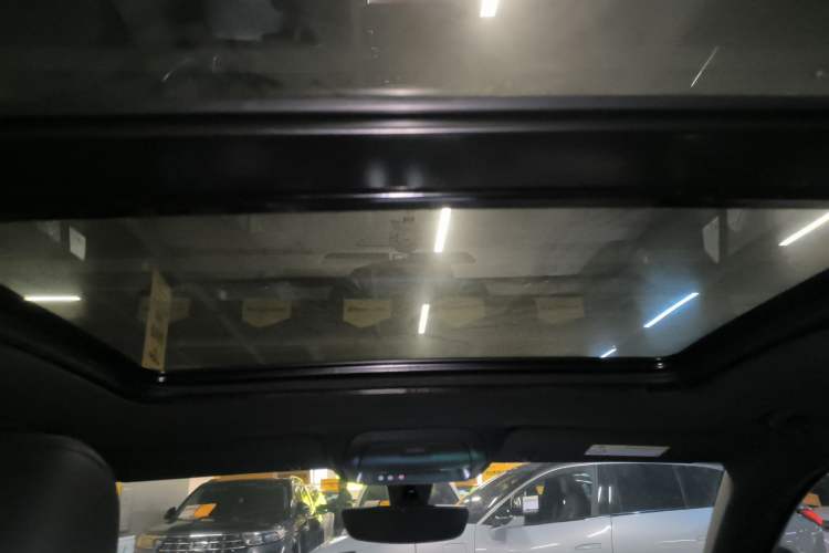 Used Cadillac XT4 2018 28T Two-Wheel Drive Leading Version