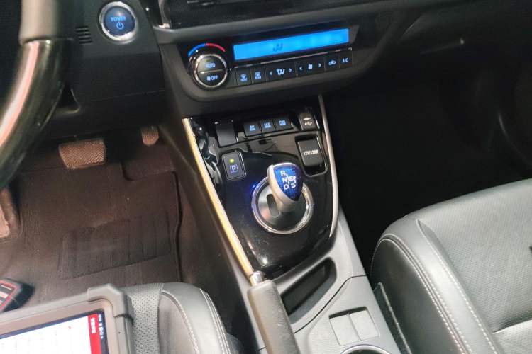 Used Toyota Levin 2016 Dual-Engine 1.8H GS-L E-CVT Leading Edition