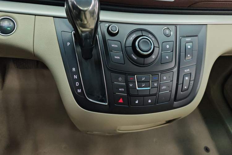 Used Buick GL8 2017 25S Luxury Version China V Standard
