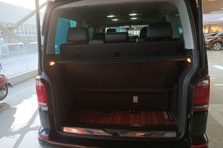 Used Volkswagen Multivan 2018 2.0 TSI 4x4 Style Edition 7 Seats
