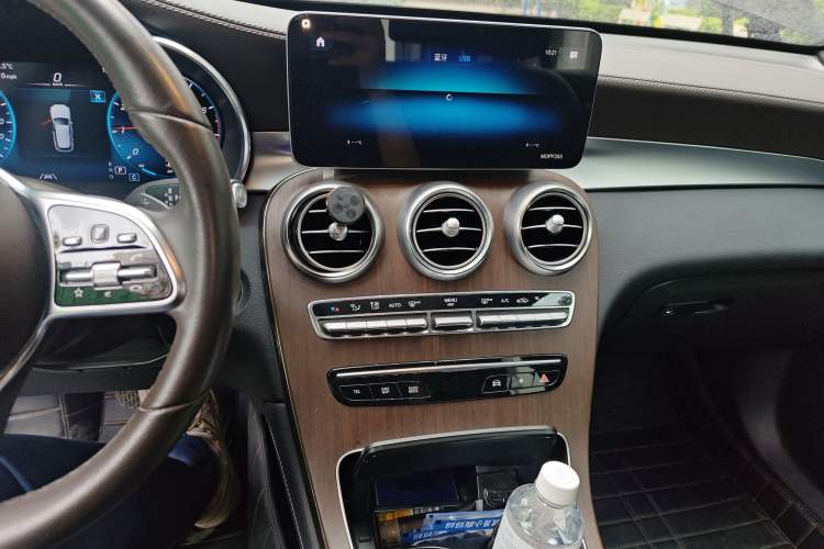 Used Mercedes-Benz GLC 2020 GLC 300 L 4MATIC Luxury Model