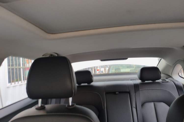 Used Roewe i6 2017 20T Automatic Internet Smart Edition