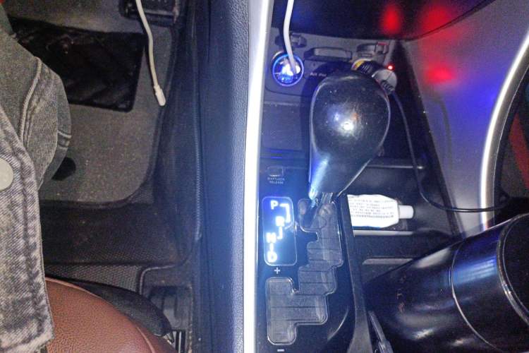 Used Hyundai Sonata 2013 2.4L Automatic Luxury Version China IV Standard