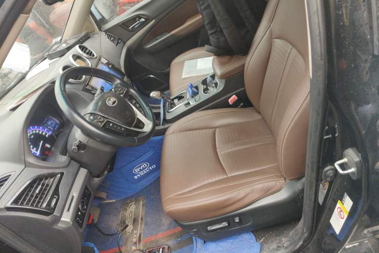 Used BYD S7 2015 2.0T Upgraded Automatic Luxury Version
