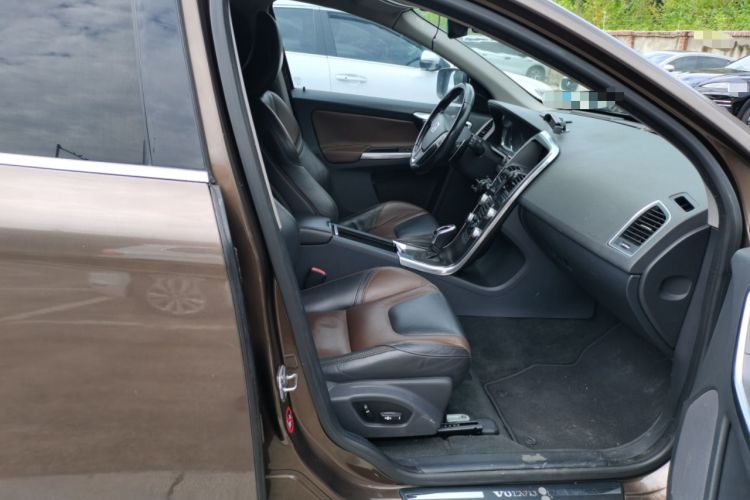 Used Volvo XC60 2015 T5 Zhiya Edition
