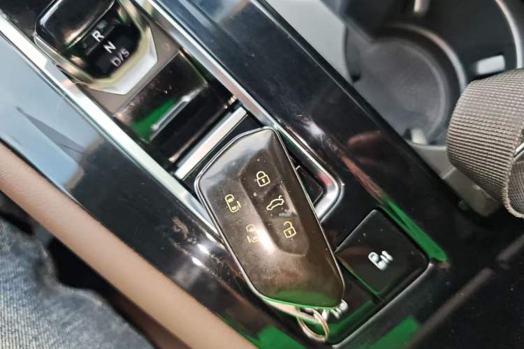 Used Volkswagen Viloran 2022 380TSI Luxury Edition