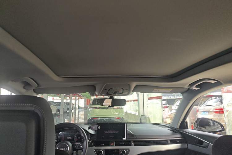 Used Audi A4L 2022 40 TFSI Luxury Dynamic Model
