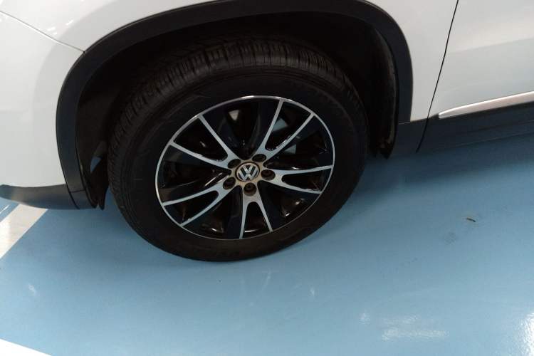 Used Volkswagen Tiguan 2015 1.8TSI Automatic Two-Wheel Drive Luxury Model
