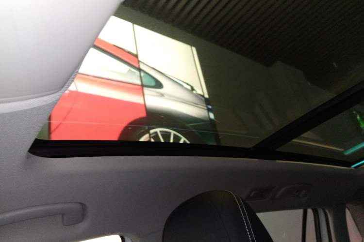 Used Volkswagen Tiguan L 2017 330TSI Automatic Two-Wheel Drive Luxury Edition