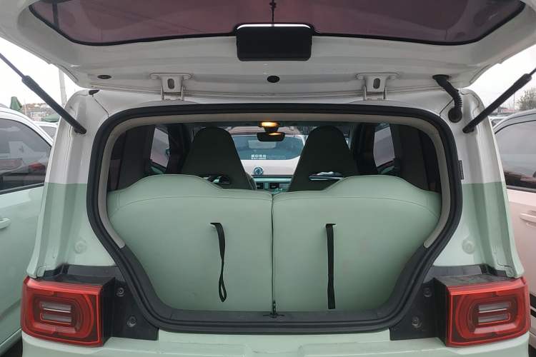 Used Wuling Hongguang MINIEV 2021 Macaron Fashion Model Lithium Iron Phosphate
