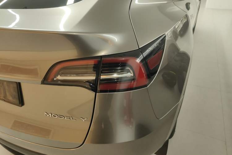 Used Tesla Model Y 2022 Rear-Wheel-Drive Version