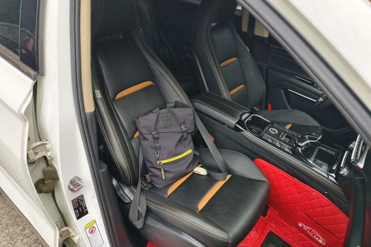 Used Bestune T77 2019 230 TID Automatic Prestige Version China V Emission Standard
