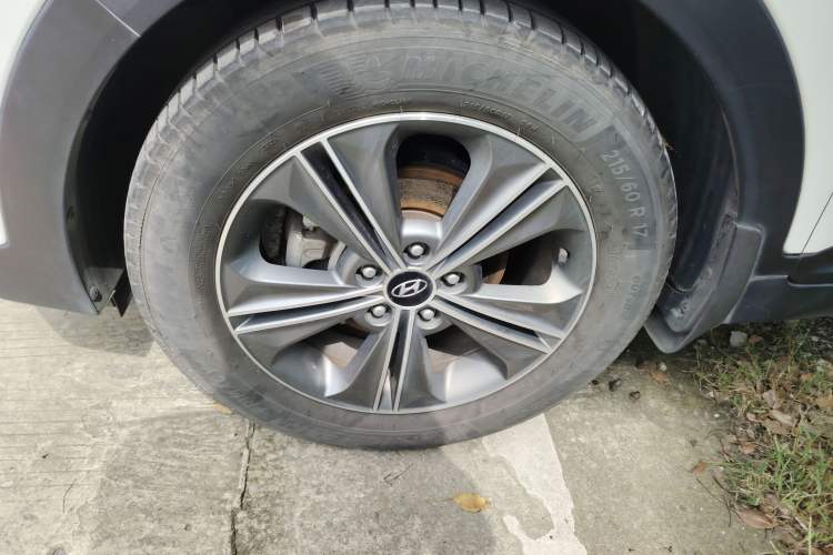 Used Hyundai ix25 2015 1.6L Automatic Two-Wheel Drive Smart GLS Trim
