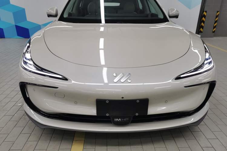 Used  L6 2024 Max Standard Edition