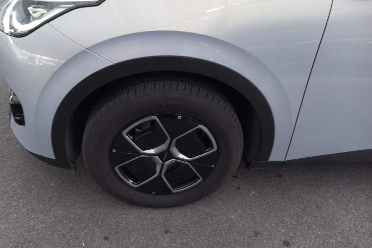 Used AION UT 2025 330 Starlight Edition
