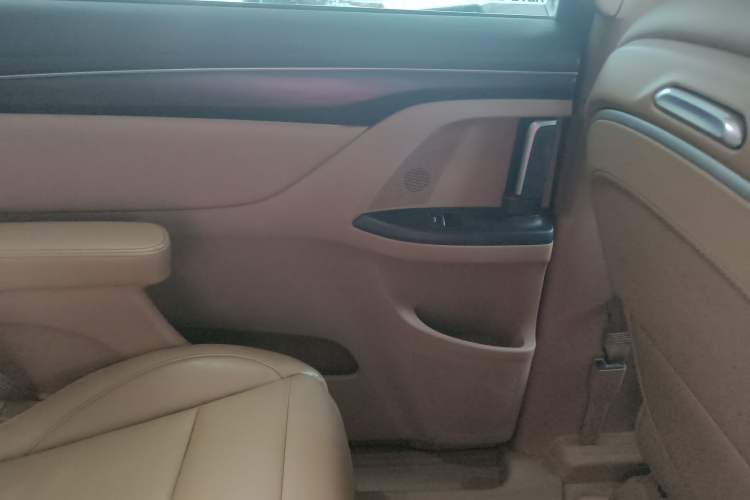 Used Buick GL8 2021 ES Landtrek 653T Luxury Model
