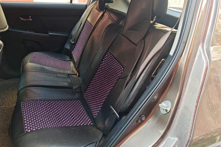 Used Kia Sportage R 2015 2.0L Automatic Two-Wheel Drive DLX Model
