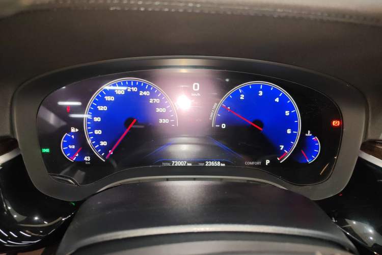 Used BMW 5 Series 2019 Facelifted 525Li Luxury Package
