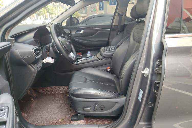 Used Hyundai Santa Fe 2019 380 TGDi DLX Automatic Two-Wheel Drive Prestige Plus Version China VI Standard
