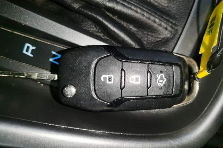 Used Ford Escort 2017 Happiness Edition 1.5L Automatic Fashion Version
