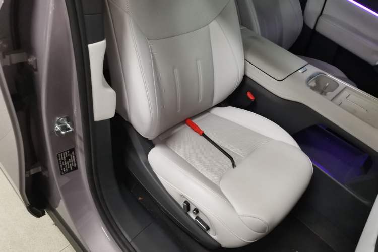 Used XPeng G6 2025 625 Long-Range Max Flagship Edition
