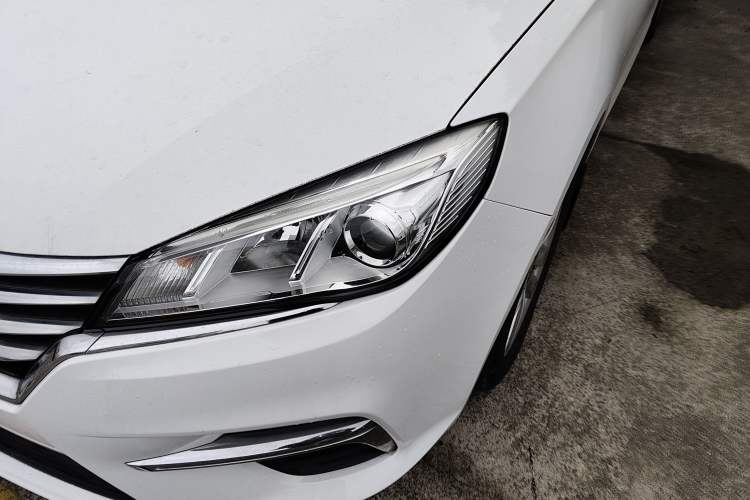 Used Roewe 360 2018 PLUS 1.5L Automatic Luxury Edition
