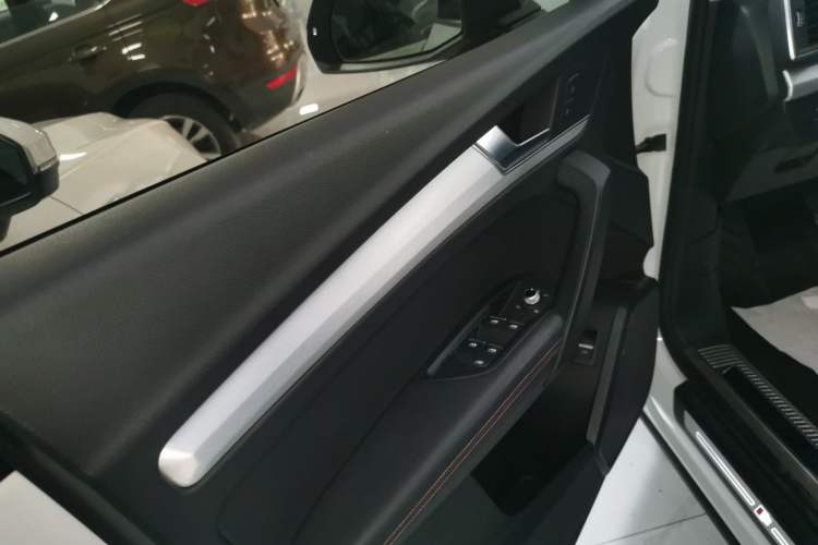 Used Audi Q5L 2018 40 TFSI Prestige Fashion Edition China V