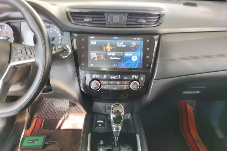 Used Nissan X-Trail 2019 2.5L CVT Smart Connect Luxury Edition 4WD
