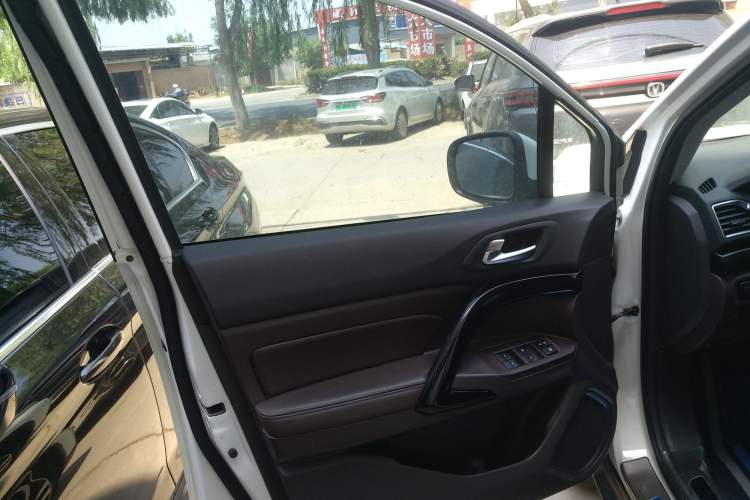 Used GAC Trumpchi GS4 2017 235T Automatic Two-Wheel Drive Luxury Smart Connectivity Version
